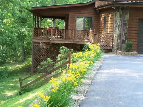 180 Cincinnati Br, Morehead, KY 40351 photo 2