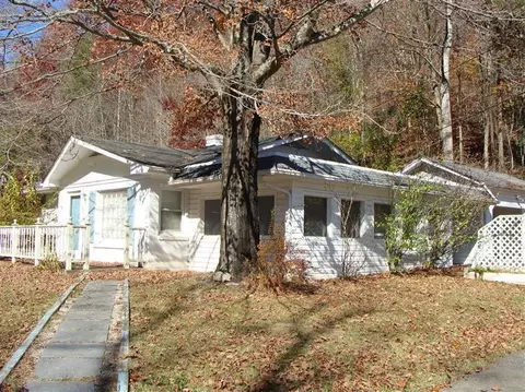 618 Knapp, Morehead, KY 40351 photo 4
