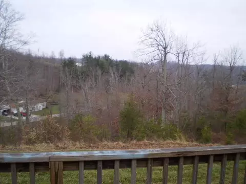 333 Ashley Dr, Morehead, KY 40351 photo 3
