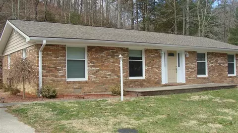 615 Whitaker St, Morehead, KY 40351 photo 1