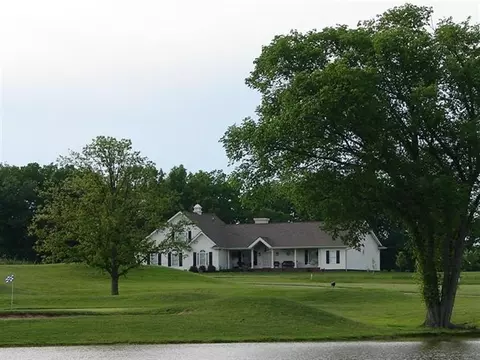 895 Eagle Dr, Morehead, KY 40351 photo 2