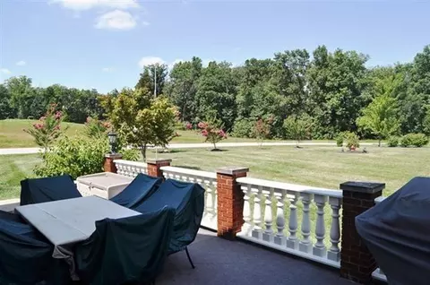895 Eagle Dr, Morehead, KY 40351 photo 3