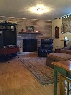 559 Whitaker St, Morehead, KY 40351 photo 2