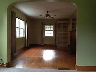 310 Lyons Ave, Morehead, KY 40351 photo 3
