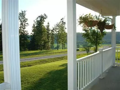 180 Starlight Ln, Morehead, KY 40351 photo 3