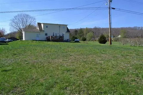275 Bratton Loop, Morehead, KY 40351 photo 3