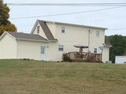 275 Bratton Loop, Morehead, KY 40351 photo 4