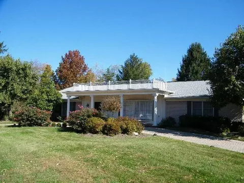 126 Circle Dr, Berea, KY 40403 photo 1