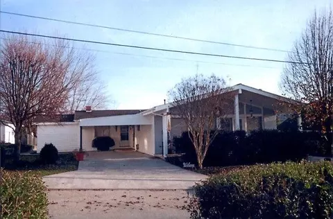 116 Stevens Ave, Irvine, KY 40336 photo 1