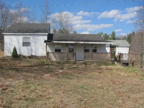 176 War Fork Rd, Mckee, KY 40447 photo 1