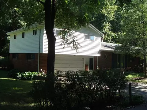 910 N Willow Dr, Morehead, KY 40351 photo 1