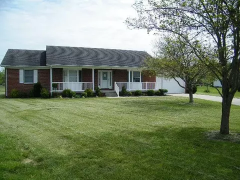 912 Caylee Ct, Berea, KY 40403 photo 1