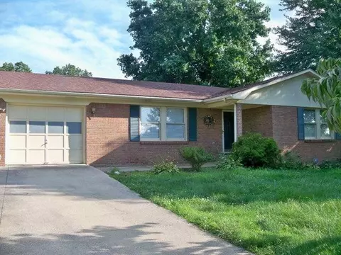 106 Johnson, Berea, KY 40403 photo 3