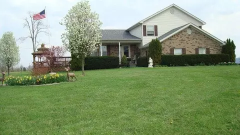 320 Timberline Ct, Berea, KY 40403 photo 1