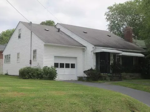 318 Knapp Ave, Morehead, KY 40351 photo 1