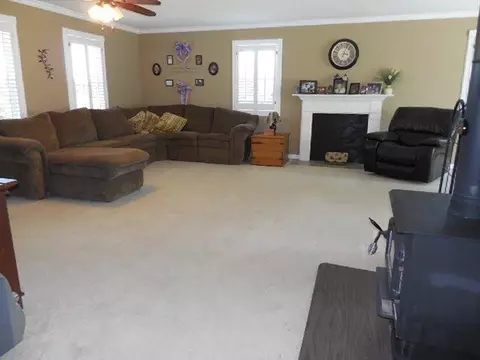 450 Ellington Loop, Morehead, KY 40351 photo 3