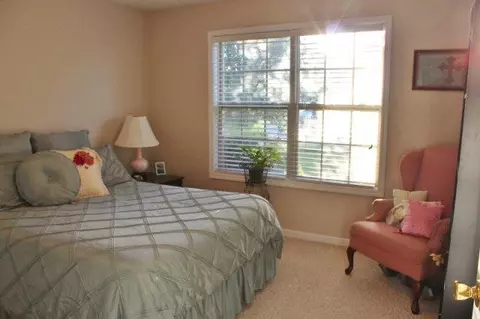 566 Ashley Ct, Berea, KY 40403 photo 10