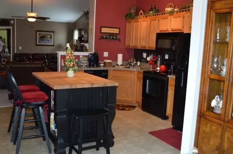 317 Dylan Ct, Richmond, KY 40475 photo 3