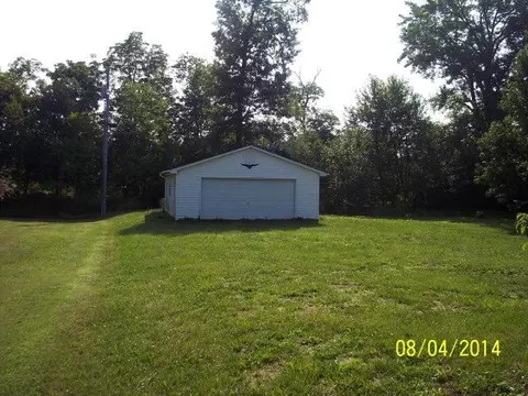 1033 Moonlight Dr, Berea, KY 40403 photo 3