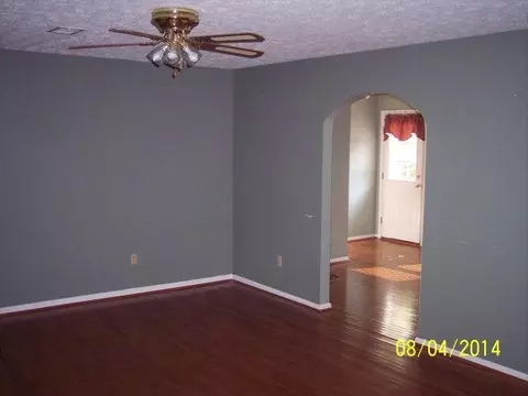 1033 Moonlight Dr, Berea, KY 40403 photo 5