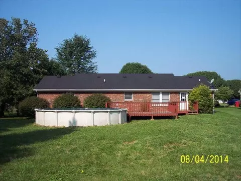 1033 Moonlight Dr, Berea, KY 40403 photo 4