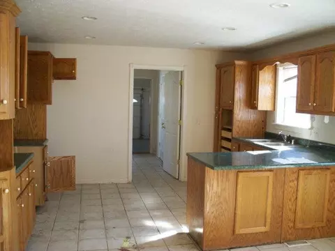 323 Harrison King, Berea, KY 40403 photo 8