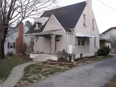 206 Fee St, Berea, KY 40403 photo 2