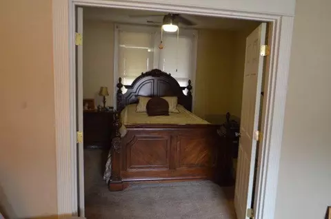 263 Main St, Irvine, KY 40336 photo 7
