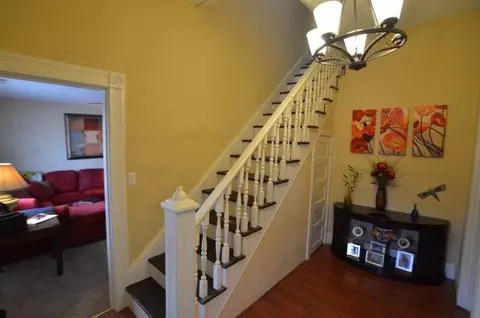 263 Main St, Irvine, KY 40336 photo 3