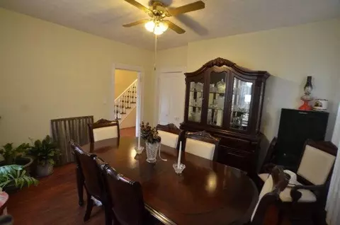 263 Main St, Irvine, KY 40336 photo 10