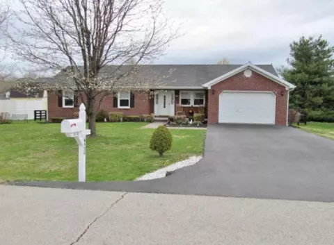 420 Meadow Dr, Berea, KY 40403 photo 1