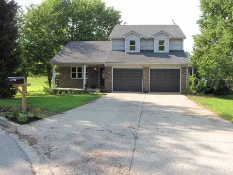 302 Terri Ave, Berea, KY 40403 photo 2