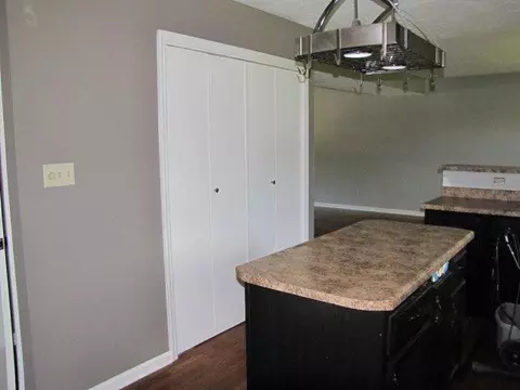 302 Terri Ave, Berea, KY 40403 photo 13