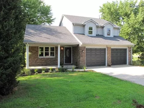 302 Terri Ave, Berea, KY 40403 photo 1