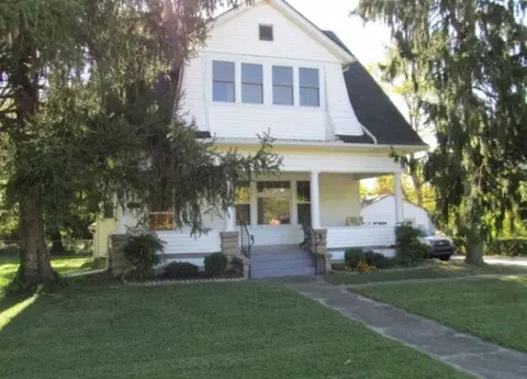 328 Estill St, Berea, KY 40403 photo 1