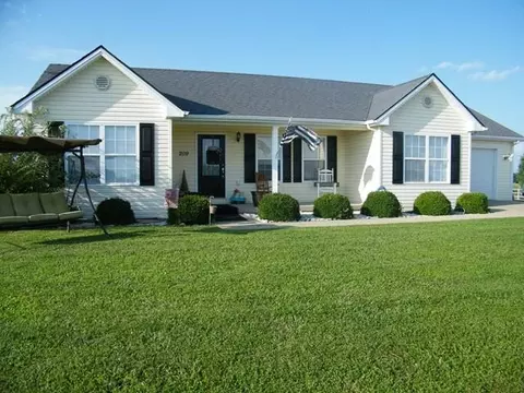 209 Andover Dr, Berea, KY 40403 photo 2