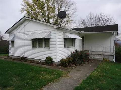 93 Knox St, Corbin, KY 40701 photo 2