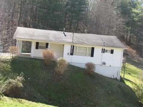 225 Third St, Manchester, KY 40962 photo 33