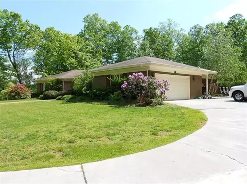 600 Scenic View Dr, Corbin, KY 40701 photo 2