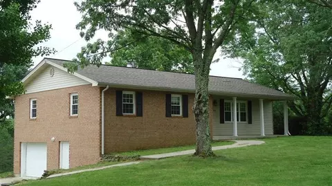 148 Level Green Rd, Corbin, KY 40701 photo 1