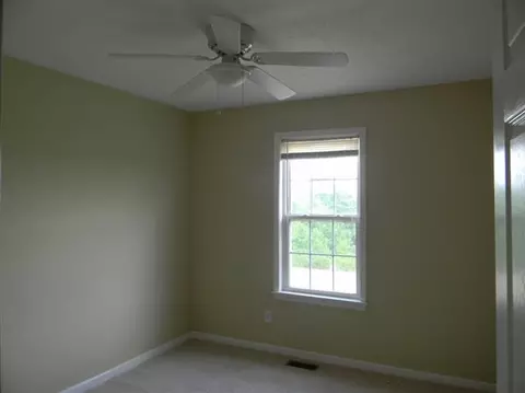 64 Rodeo Dr, Corbin, KY 40701 photo 3