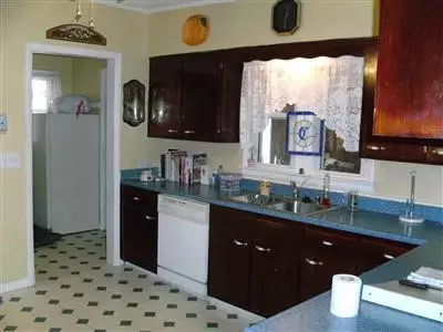 405 Vandorn St, Corbin, KY 40701 photo 2