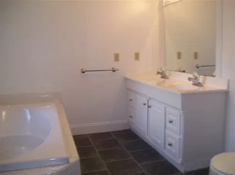 220 Derby Trl, Corbin, KY 40701 photo 11
