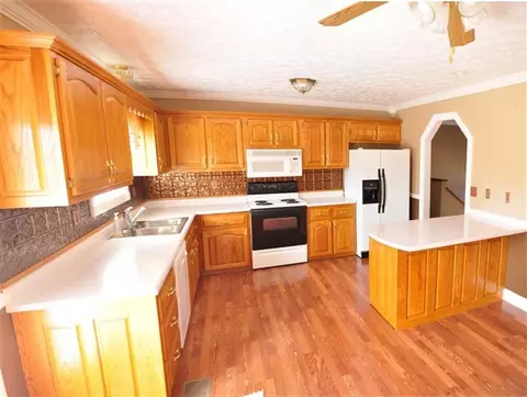 117 Brandon, Corbin, KY 40701 photo 2