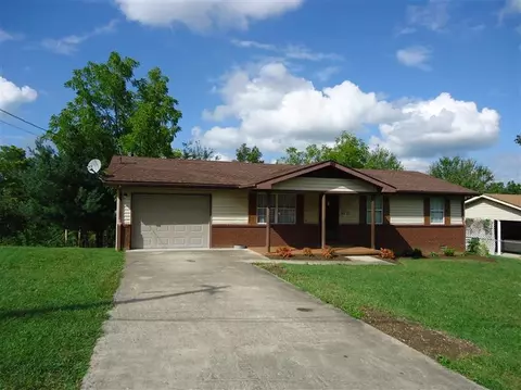 900 Crest St, Corbin, KY 40701 photo 2