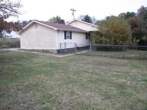 232 Jackson Dr, Tyner, KY 40486 photo 2