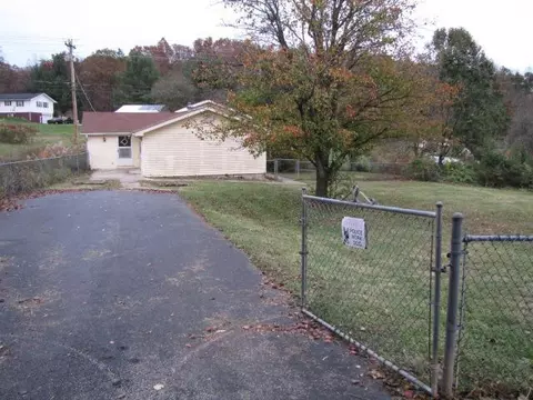 232 Jackson Dr, Tyner, KY 40486 photo 3