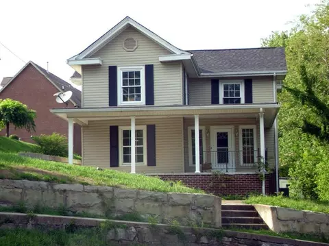 408 W Gordon St, Corbin, KY 40701 photo 1