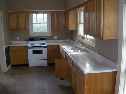401 W 3rd, Corbin, KY 40701 photo 4