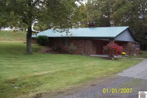 820 Sid Darnall Rd, Benton, KY 42025 photo 1